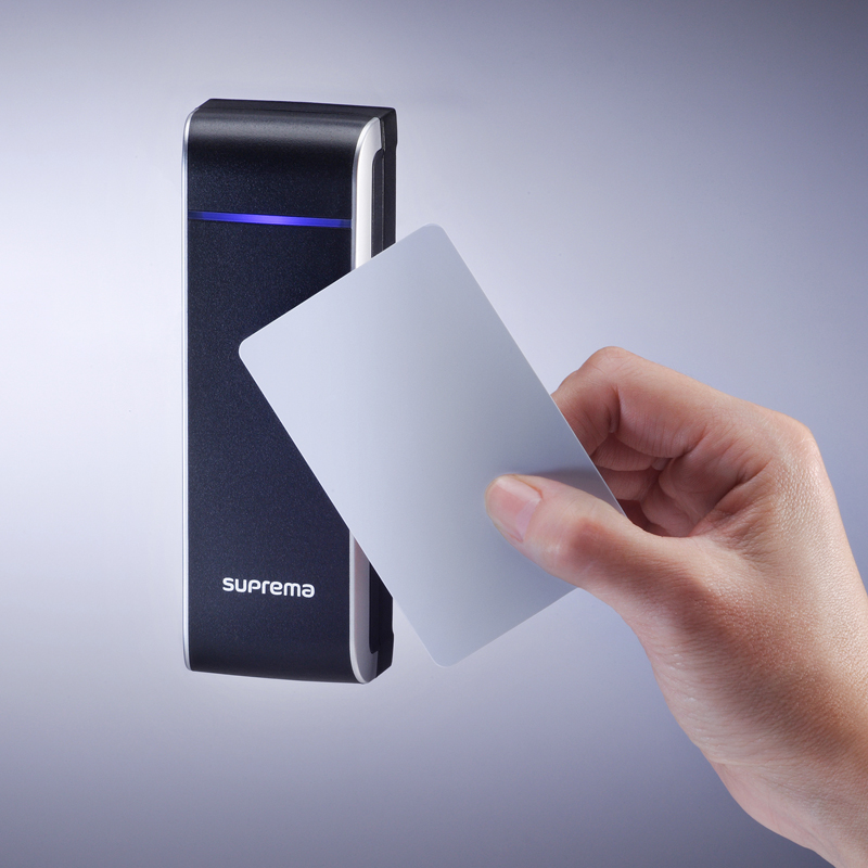 Top 5 Máy Điểm Danh và Chấm Công Hiệu Quả Nhất Cho Doanh Nghiệp cong-nghe-rfid