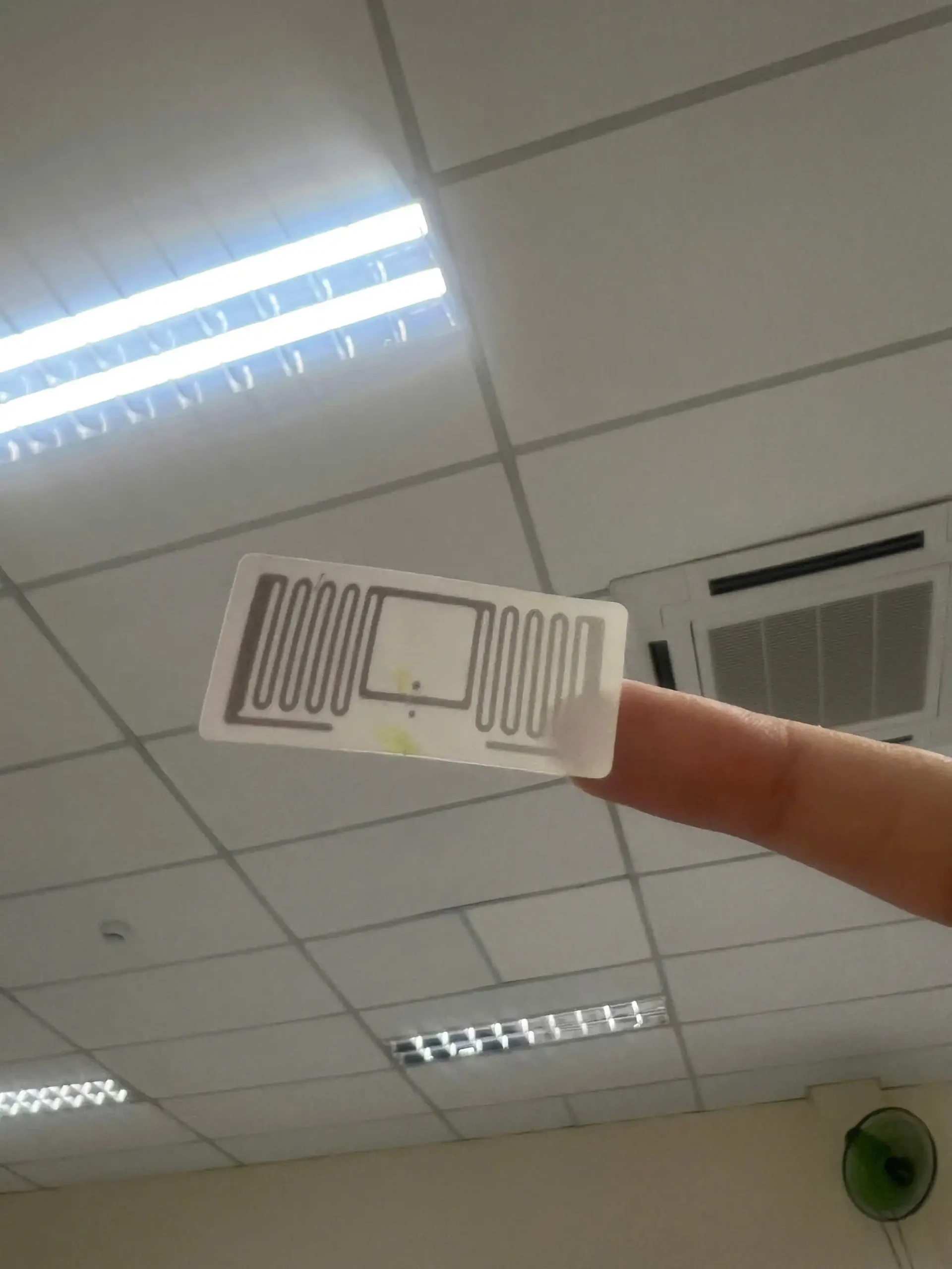 GIẢI PHÁP QUẢN LÝ NHÀ SÁCH TẠI SAIGON OXFORD BOOKSTORE – MENAS MALL SAIGON AIRPORT giai phap quan ly nha sach tai saigon oxford bookstore menas mall saigon airport GBE7 scaled