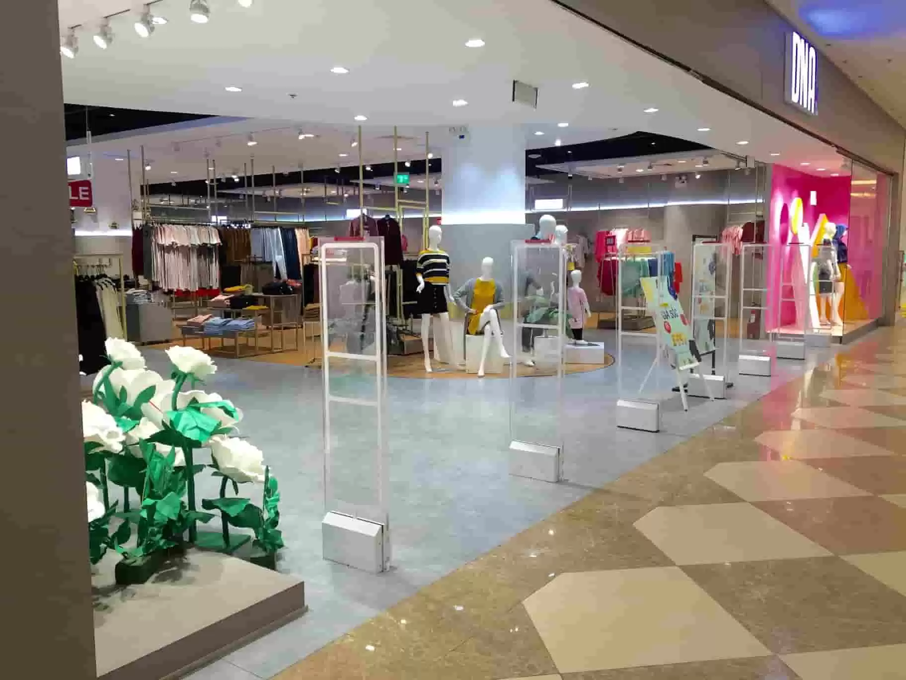 sale cuoi nam mua cong tu tang bo khu tu 5 000 tem lap dat mien phi 0TAK